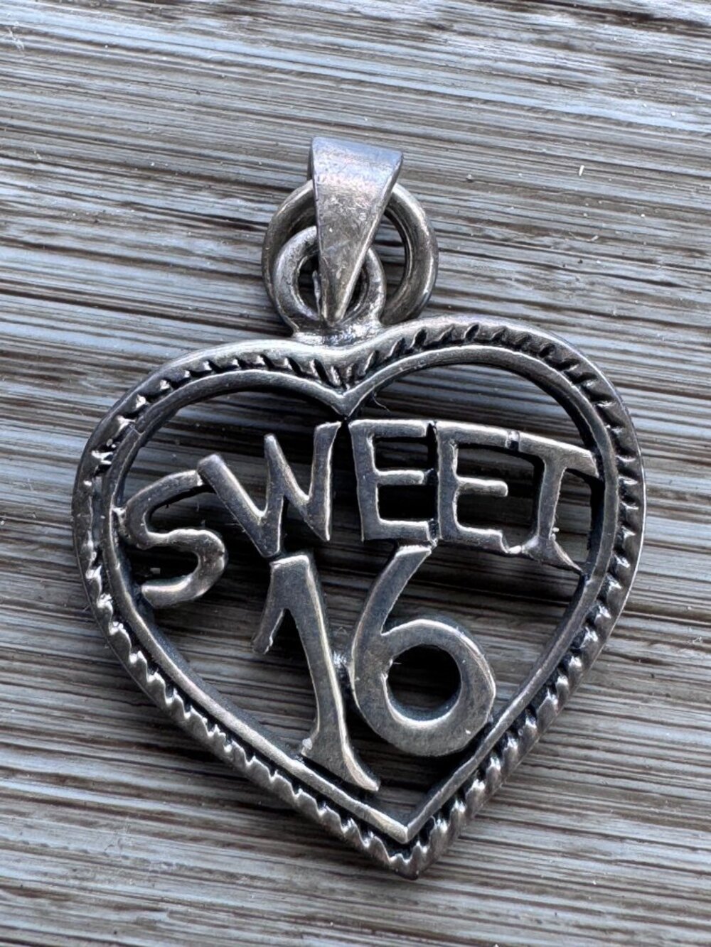 Sweet 16 Sterling Silver Heart Pendant Charm 2.57g 1 Inch Jewelry Gift Keepsake - Picture 3 of 6